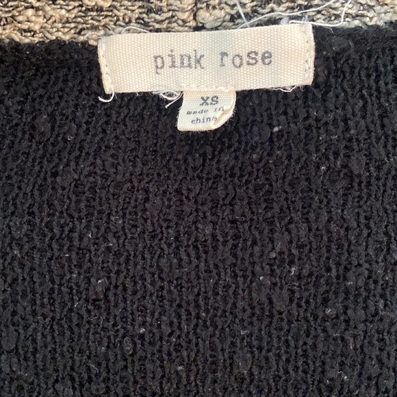 Black and cream sweater - Picture 2 of 2